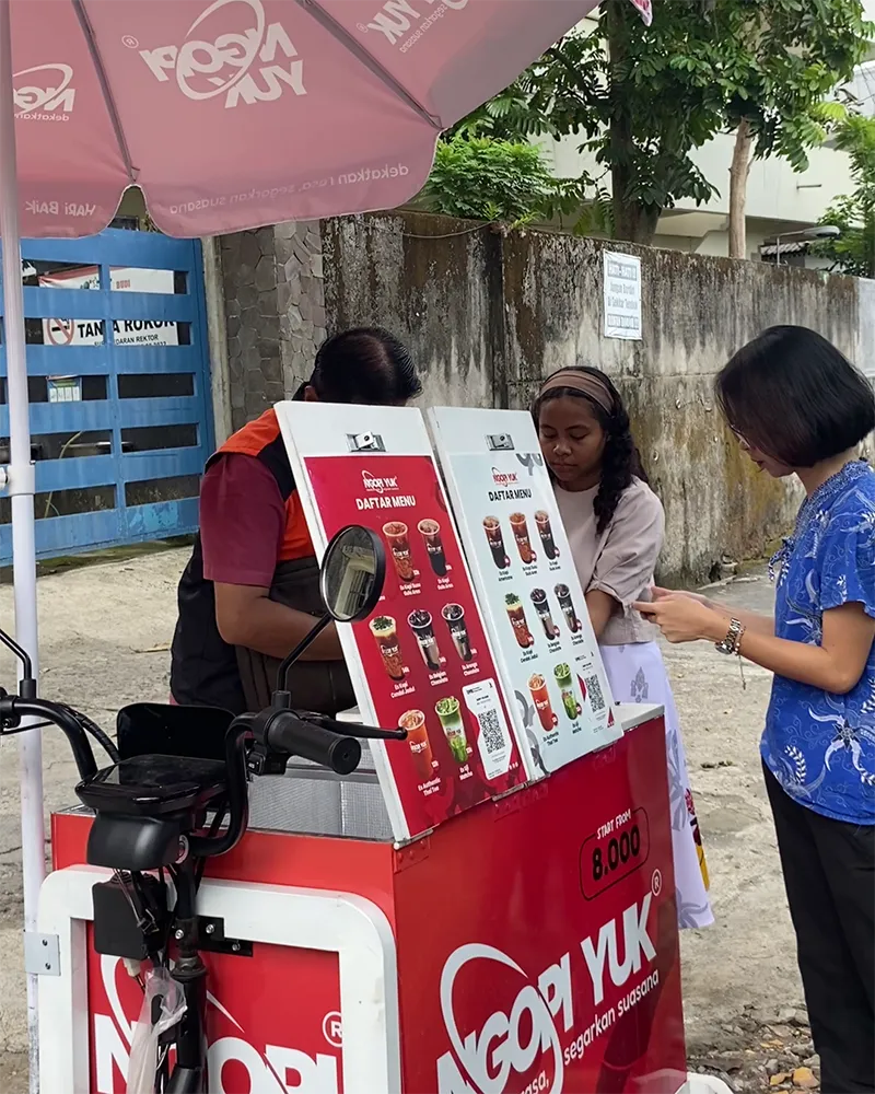 kopi keliling estetik di pusat kuliner kopi keliling estetik di pusat kuliner